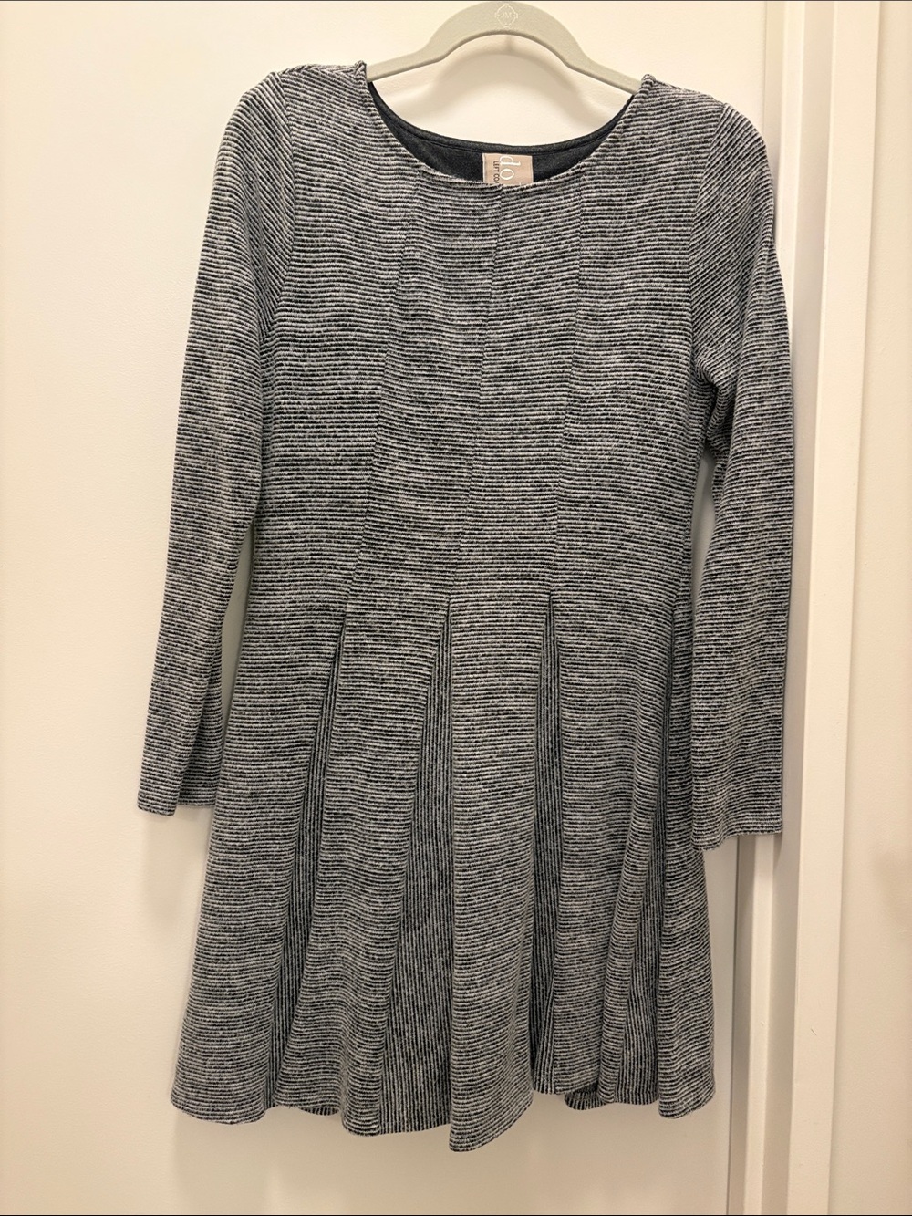 dolan Black & White Striped Long Sleeve Pleated Knit Dress